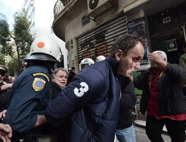 3 συλλήψεις για την ένταση έξω από συμβολαιογραφείο στην Αθήνα - Σχηματίζεται δικογραφία